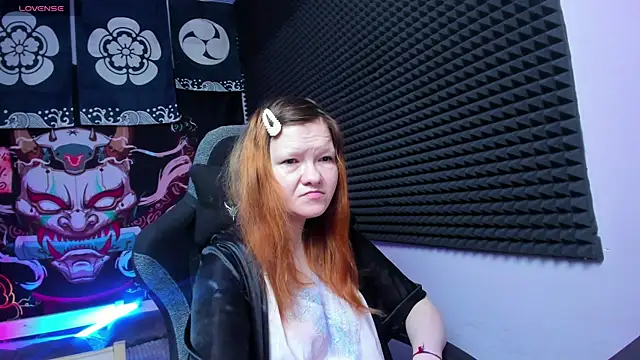 Snapshot of Nora_lovvvv chatting on 10.19.25 Nora lovvvv online show from 10.19.25