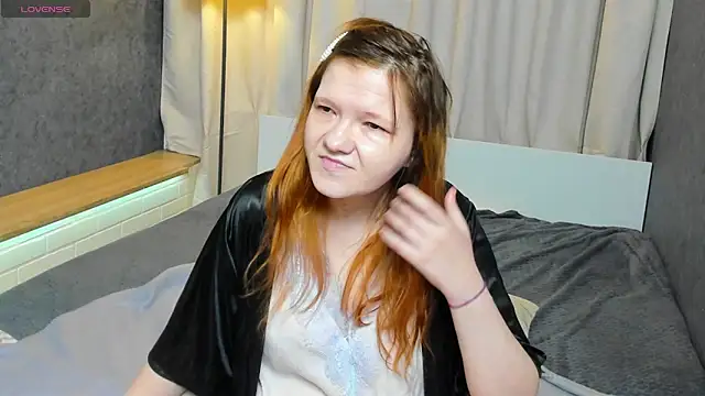 Snapshot of Nora_lovvvv chatting on 10.22.25 Nora lovvvv online show from 10.22.25