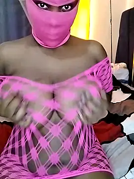 Snapshot of Melanin_coco chatting on 10.02.25 Melanin coco online show from 10.02.25