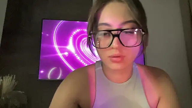 StellarAlice online show from 10.17.25