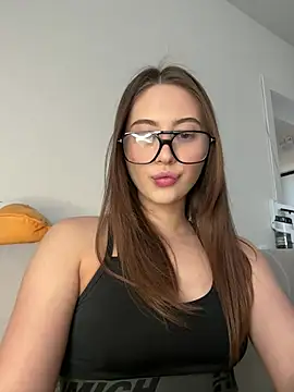 StellarAlice online show from 04.26.26