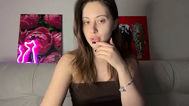 StellarAlice online show from 05.08.26