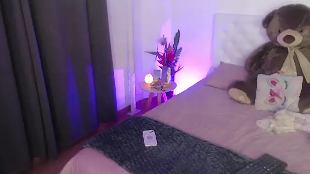 kylie444  online show from 10.11.25