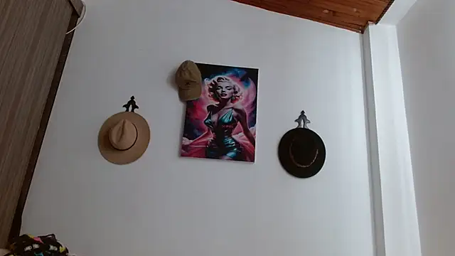 Snapshot of Crystal_Star_ chatting on 02.09.26 Crystal Star online show from 02.09.26