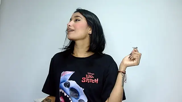 Gia Lee online show from 10.01.25