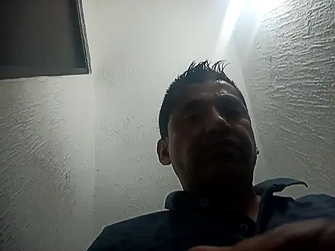 Snapshot of sanf8z chatting on 11.15.25 sanf8z online show from 11.15.25