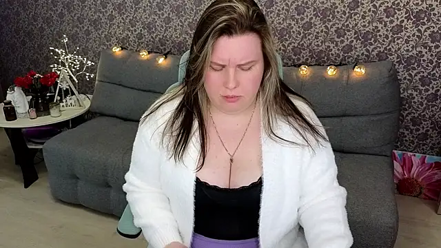 Lillit   online show from 09.30.25