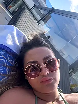 KayaAzur online show from 10.03.25