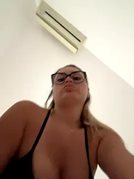 KayaAzur online show from 10.06.25