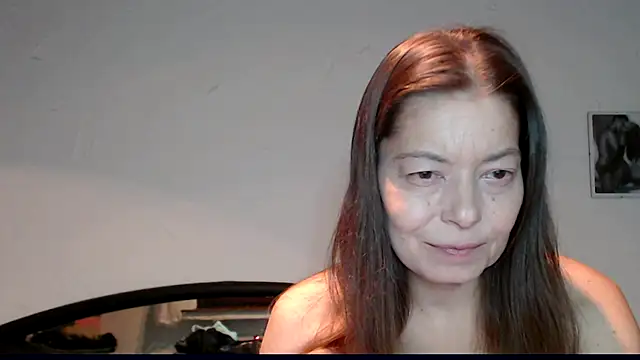 Snapshot of SexySarah177 chatting on 12.11.24 SexySarah177 online show from 12.11.24