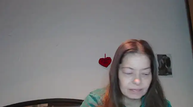 Snapshot of SexySarah177 chatting on 01.16.25 SexySarah177 online show from 01.16.25