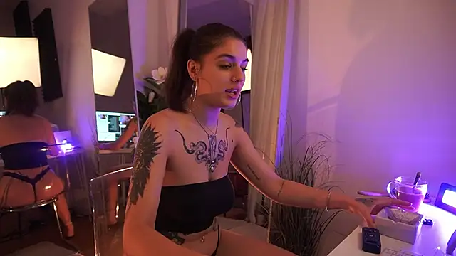 jeniffer foxx online show from 09.09.25