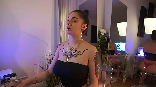 jeniffer foxx online show from 10.07.25