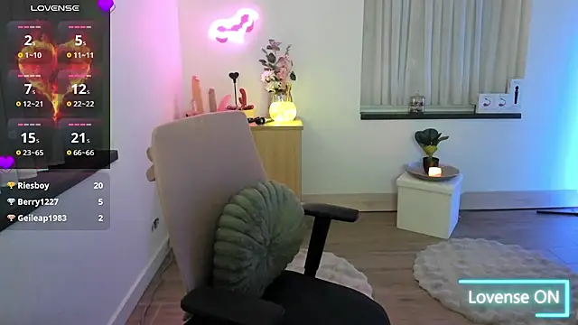 Miss Lucifer6 online show from 04.16.26