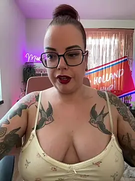 Snapshot of Miss_Lucifer6 chatting on 06.28.26 Miss Lucifer6 online show from 06.28.26