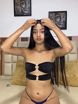 Snapshot of millycute18_ chatting on 10.25.25 millycute18 online show from 10.25.25