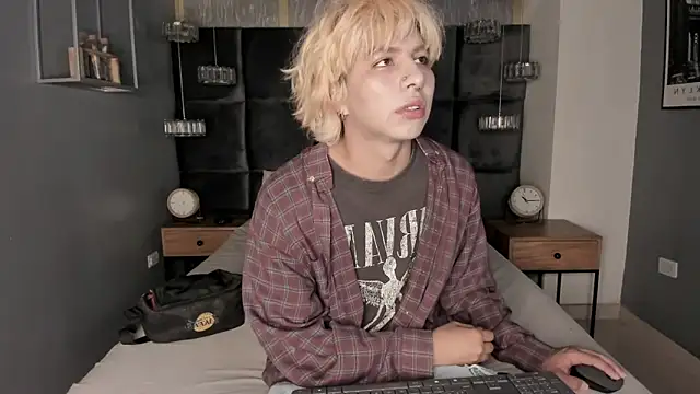 OliIverr22 online show from 11.11.25