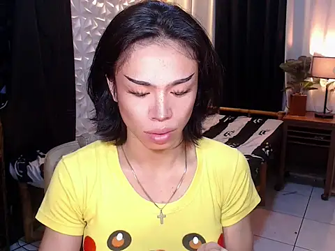 WILDROXIE online show from 10.03.25