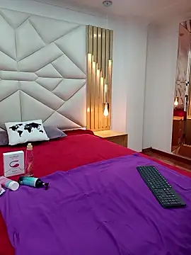 Alana steel 1 online show from 11.21.25