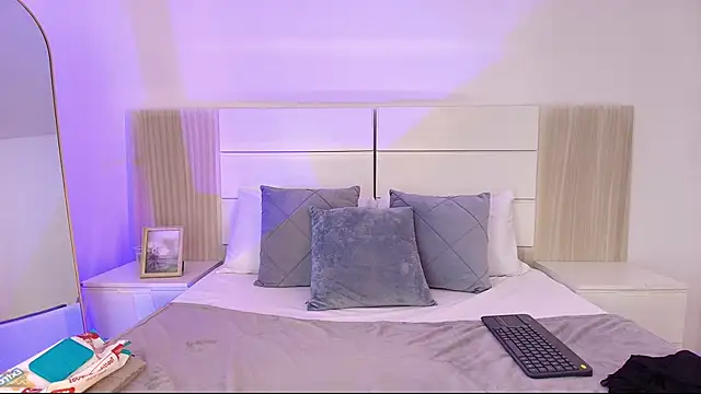 alehia cute online show from 02.04.26