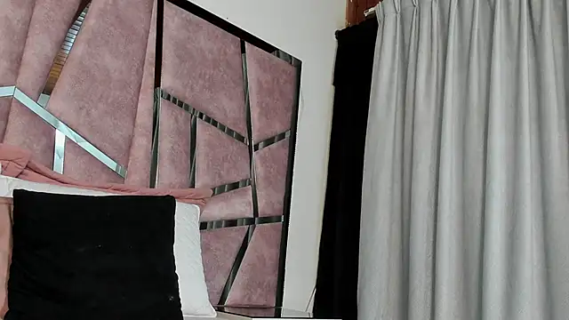 Snapshot of HaileyDuke chatting on 09.22.25 HaileyDuke online show from 09.22.25