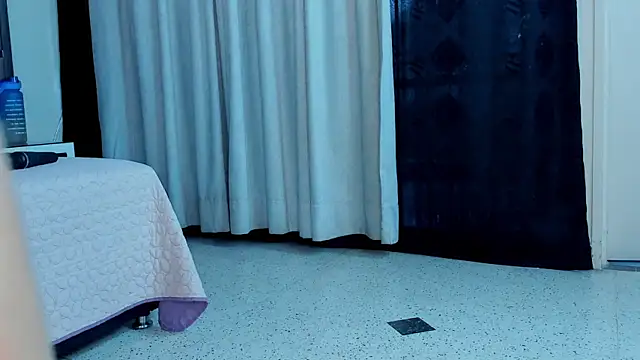 Snapshot of HaileyDuke chatting on 09.26.25 HaileyDuke online show from 09.26.25