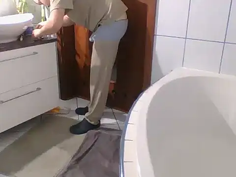 Liznat01 online show from 11.28.25