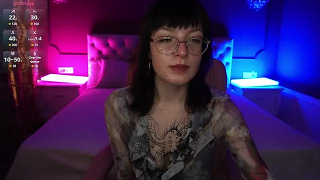 Snapshot of Pixie_Peachh chatting on 09.22.25 Pixie Peachh online show from 09.22.25