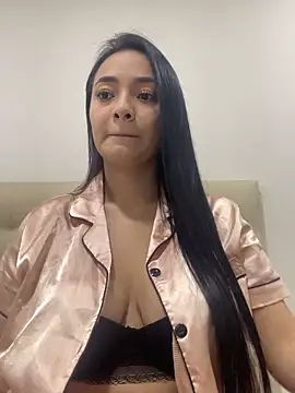 JulietaRioss online show from 12.20.25