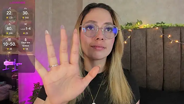 LanaMills  online show from 03.03.26