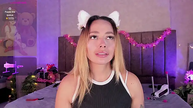 LanaMills  online show from 05.22.26