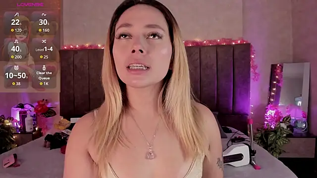 LanaMills  online show from 06.02.26