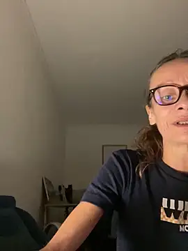 Chris06d22xh online show from 09.23.25