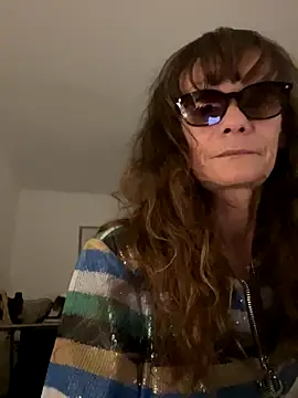 Chris06d22xh online show from 10.03.25