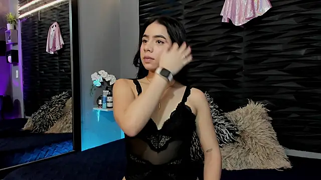 lu styles  online show from 09.30.25