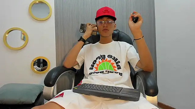 Daddy Darcks online show from 10.16.25