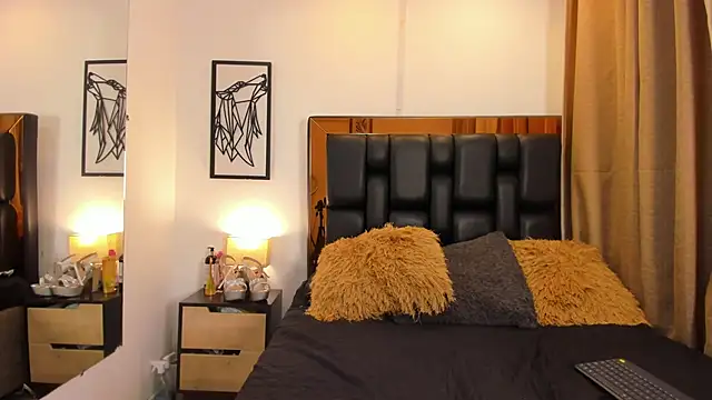 GiorgineTaylor online show from 10.08.25