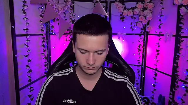 ZackNeal online show from 10.10.25