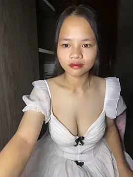 Snapshot of Hana-44 chatting on 10.09.25 Hana-44 online show from 10.09.25