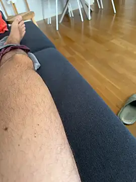 Snapshot of -Styleto chatting on 10.25.25 -Styleto online show from 10.25.25