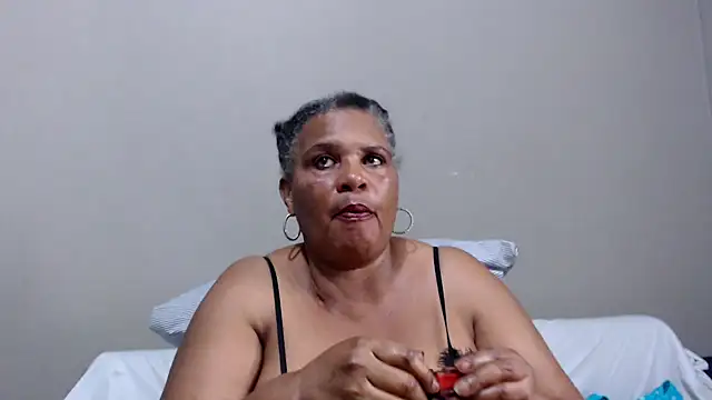 Snapshot of GrandBustyMelon chatting on 02.08.26 GrandBustyMelon online show from 02.08.26