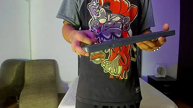 wyatt 3 online show from 10.10.25