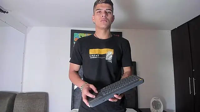 wyatt 3 online show from 10.29.25