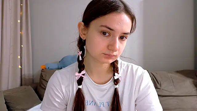 Lelia Vibe online show from 11.10.25