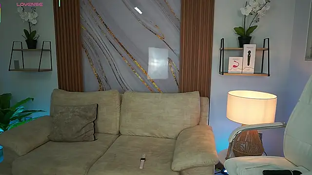 MilaCrave online show from 10.02.25