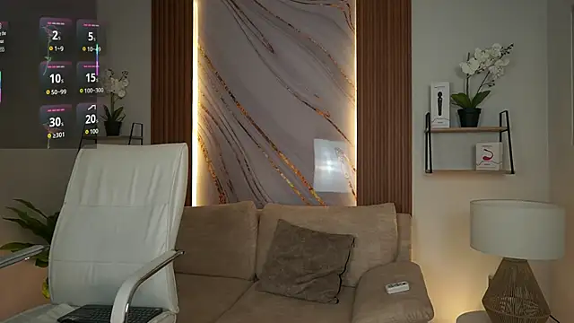 MilaCrave online show from 11.08.25