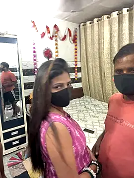 Snapshot of Cute_plak02 chatting on 10.17.25 Cute plak02 online show from 10.17.25