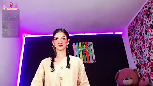 ingrid zese  online show from 10.05.25