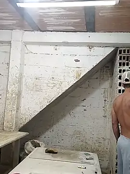 Snapshot of hoteder chatting on 09.29.25 hoteder online show from 09.29.25