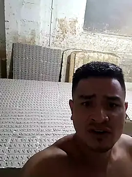 Snapshot of hoteder chatting on 10.06.25 hoteder online show from 10.06.25